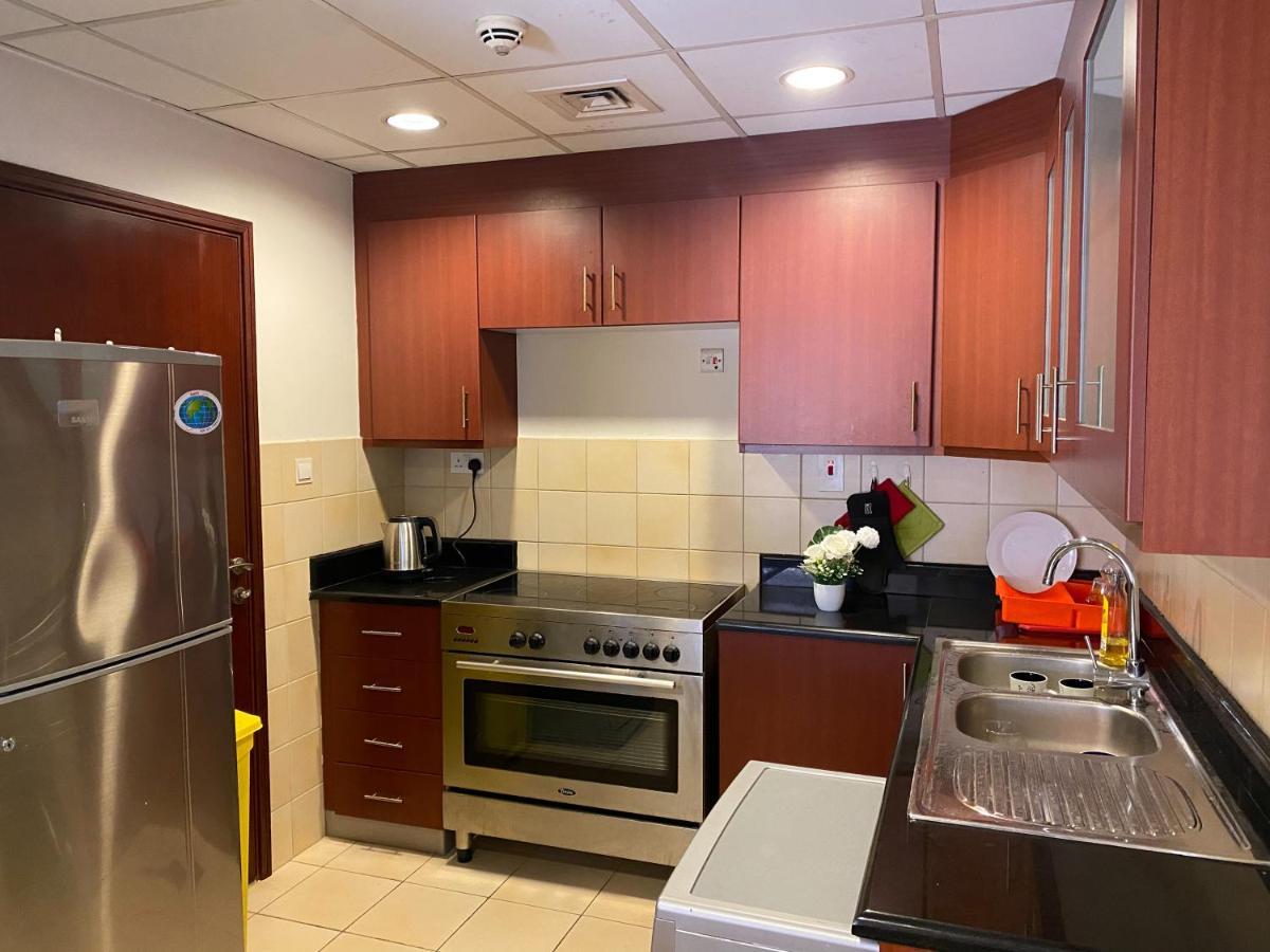 Lunar Hostel Plus Ντουμπάι Εξωτερικό φωτογραφία