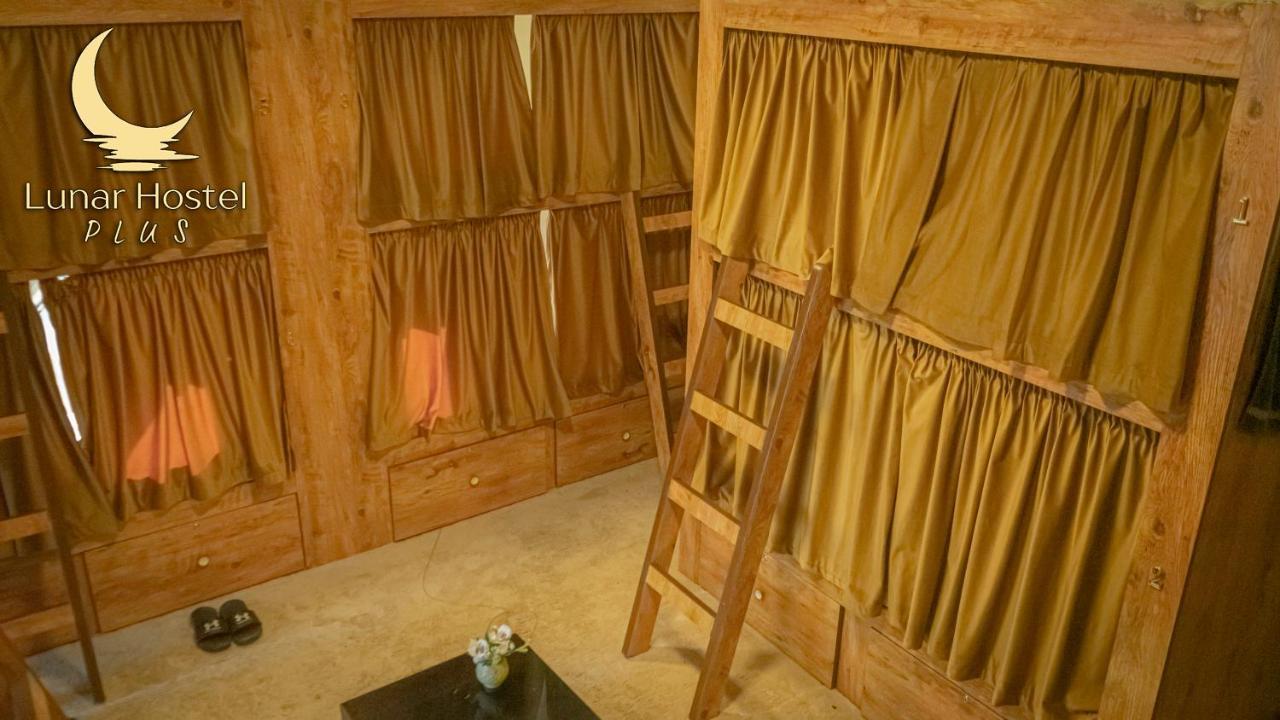 Lunar Hostel Plus Ντουμπάι Εξωτερικό φωτογραφία