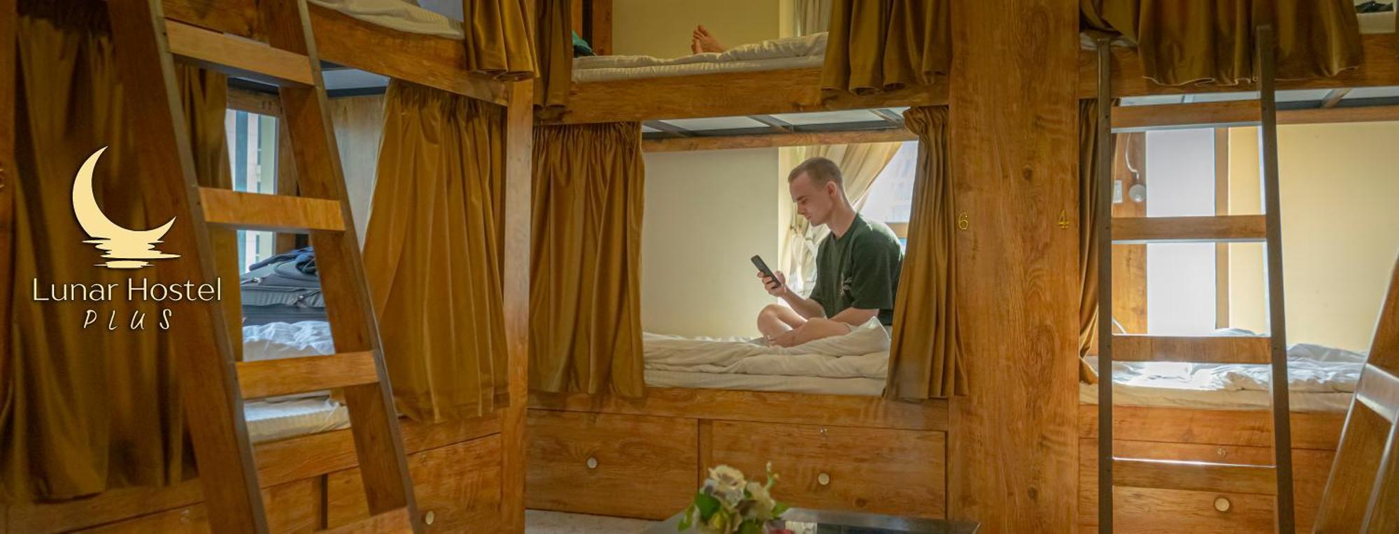 Lunar Hostel Plus Ντουμπάι Εξωτερικό φωτογραφία