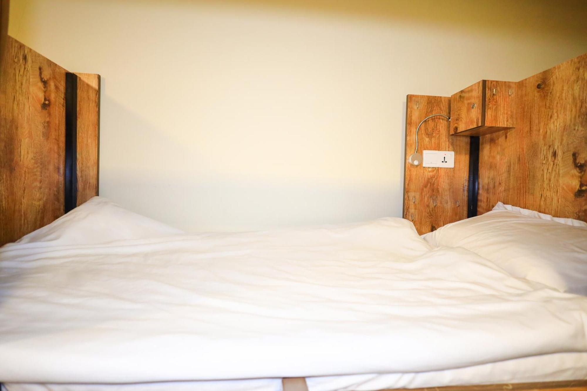Lunar Hostel Plus Ντουμπάι Εξωτερικό φωτογραφία